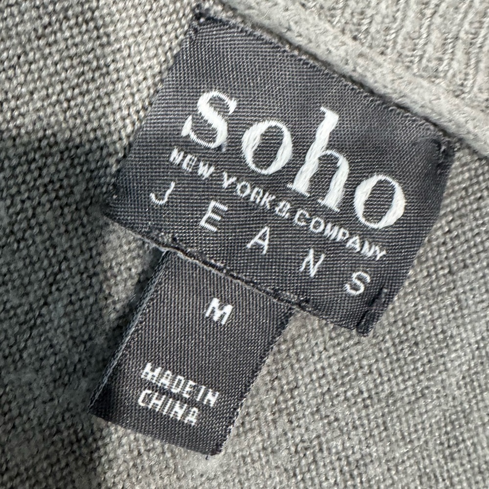 🔵 Soho Jeans NY & CO. Relaxed Fit Wide Neck Gray Batwing Sweater Size Medium - Picture 6 of 7